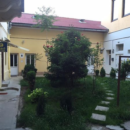 Vivaldi Studios Cluj-Napoca Exteriör bild