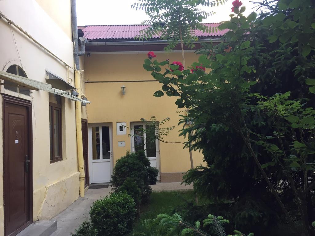 Vivaldi Studios Cluj-Napoca Exteriör bild