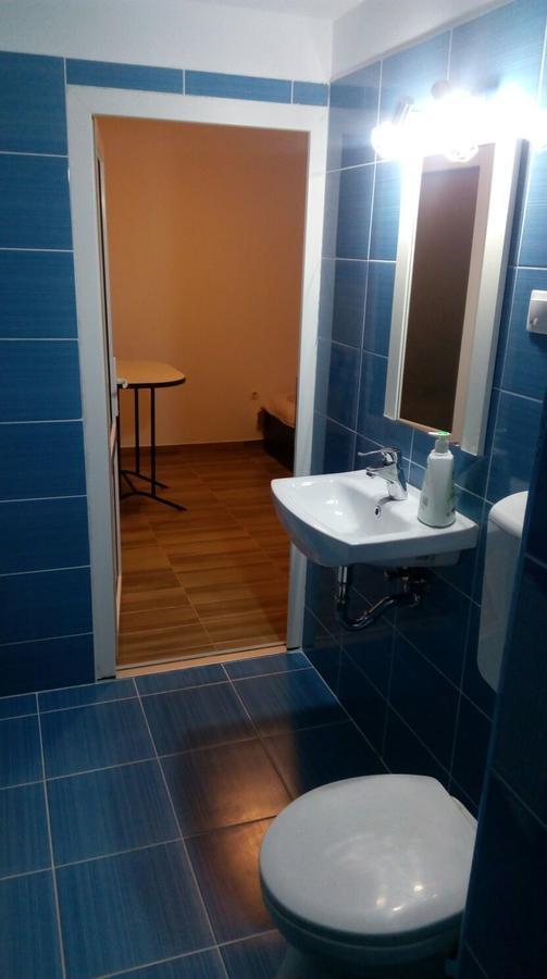 Vivaldi Studios Cluj-Napoca Exteriör bild